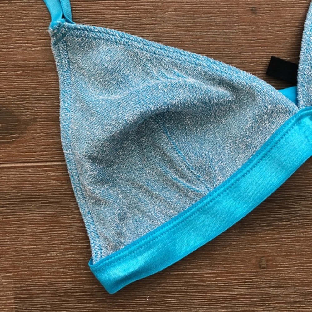 NWT Urban Outfitters Shimmer Triangle Bra S - Picture 2 of 8